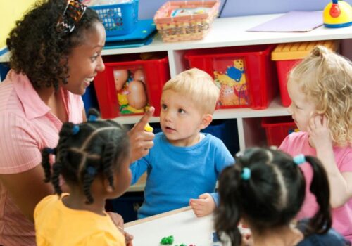 How to Choose the Best Daycare for Your Child